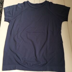 Athleta Girl Power Up Short Sleeve Regular Length Tee